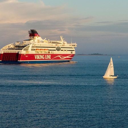 Hotel Viking Line Ferry Viking Xprs - Night Cruise From Helsinki Exterior foto